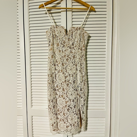 Lulus Dresses & Skirts - Lulu's White Lace Dress with Nude Lining